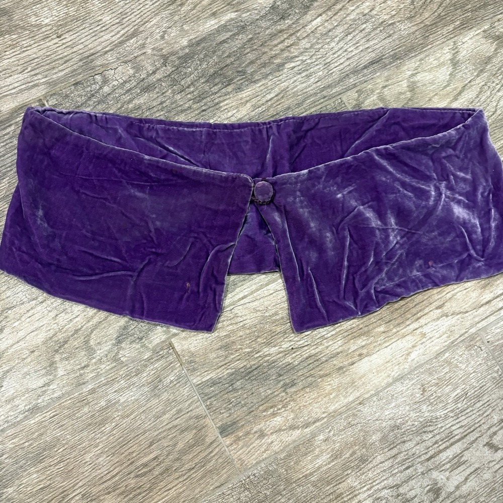 Vtg Victorian Purple Velvet Scarf Shoulder Wrap Detachable Collar Button Accent